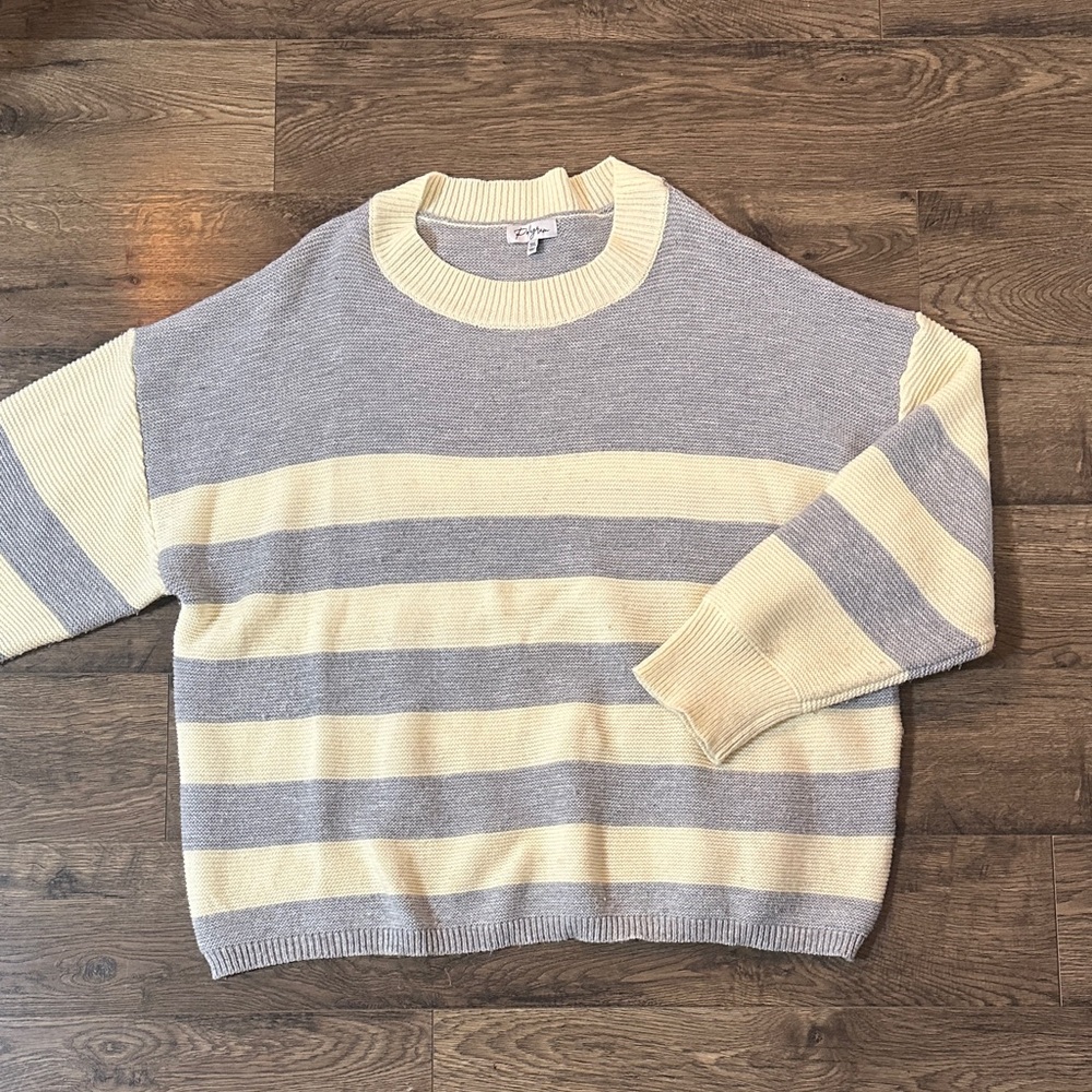 Polagram Striped Crewneck Sweater in Gray and Cream